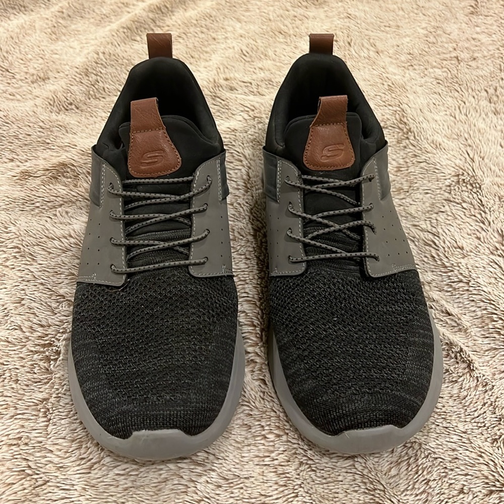 Skechers Mens Classic Fit Sneaker Lace Up Low Top 56299 Black Gray Size 12